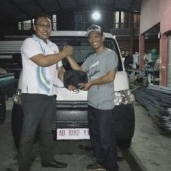 Foto Penyerahan Unit 5 Sales Marketing Mobil Dealer Daihatsu Bantul Gunung Kidul Aria